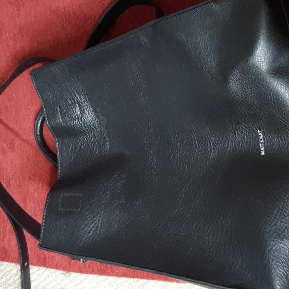 Matt & Nat shoulder and handbag larg